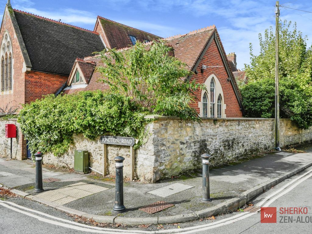 2 bed detached house for sale in Temple Cloisters, Junction Road