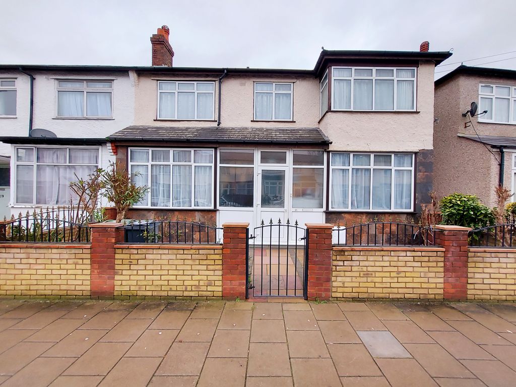 4 bed end terrace house for sale in Woodmansterne Road, Streatham SW16