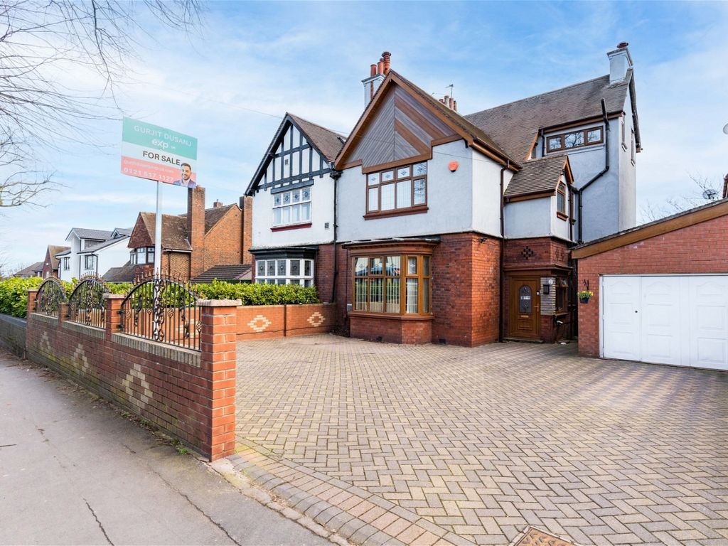 6 bed semidetached house for sale in Hollyhedge Road, West Bromwich