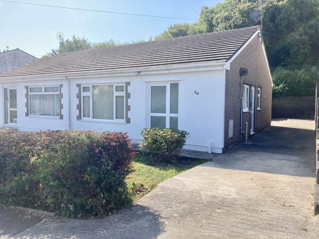 2 bed semidetached bungalow to rent in HeolYBardd, Bridgend CF31