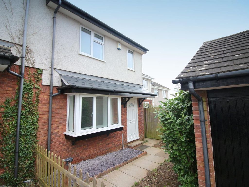 3 bed semidetached house for sale in Cook Court, Latchbrook, Saltash