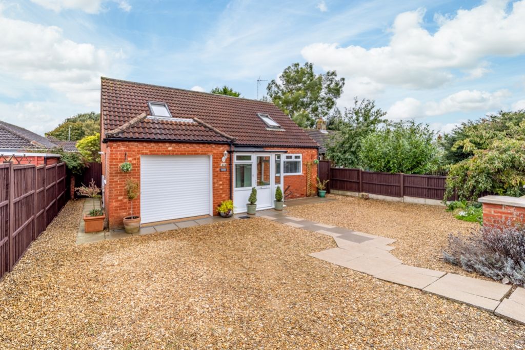3 bed bungalow for sale in Tarry Hill, Swineshead, Boston, Lincolnshire