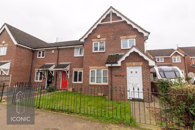 3 bed semidetached house for sale in West End, Old Costessey, Norwich