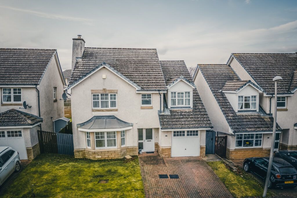 4 bed detached house for sale in Lethnot Place, Carnoustie DD7, £