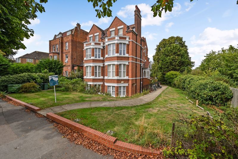 2 bed flat for sale in Shorncliffe Road, Folkestone CT20 Zoopla