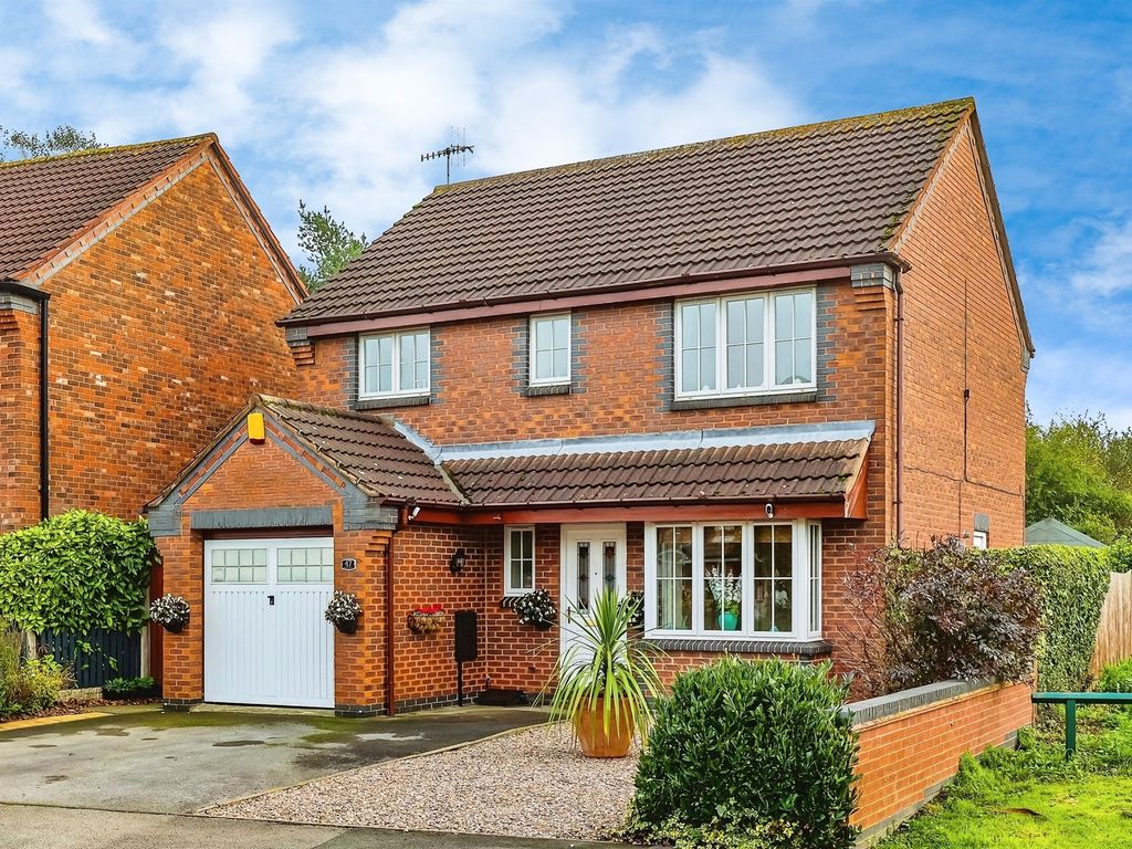 4 bed detached house for sale in Mason Road, Ilkeston DE7, £325,000