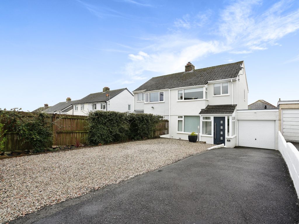 3 bed semidetached house for sale in Queens Crescent, Bodmin, Cornwall
