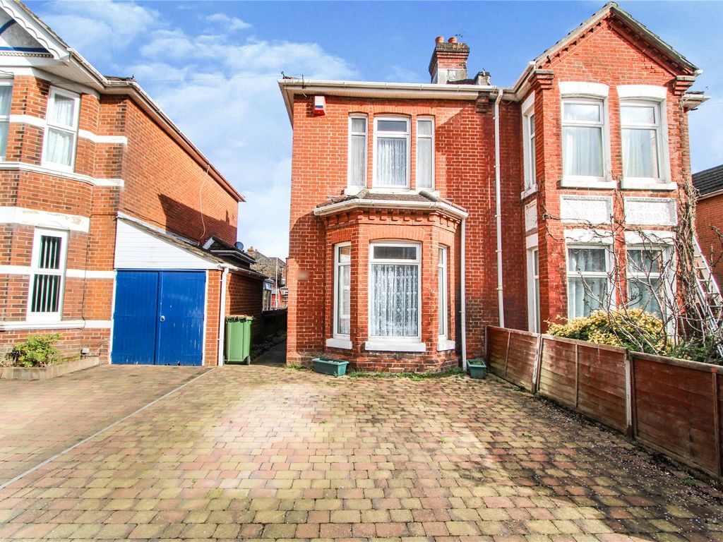 3 bed semidetached house for sale in Manor Farm Road, Southampton, Hampshire SO18 Zoopla