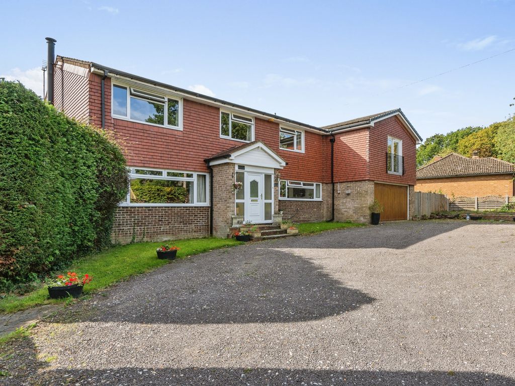 5 bed detached house for sale in Blackbrook House Drive, Fareham PO14