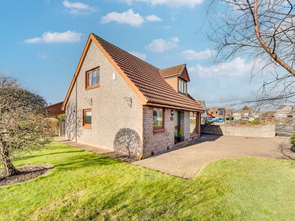 3 bed detached house for sale in Drummormie Road, Cairneyhill