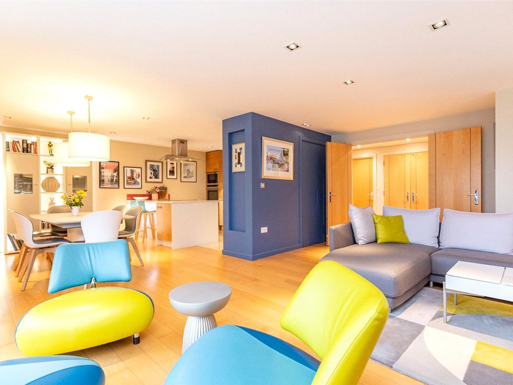 3 bed flat to rent in Liberty Gardens, Caledonian Road, Bristol BS1