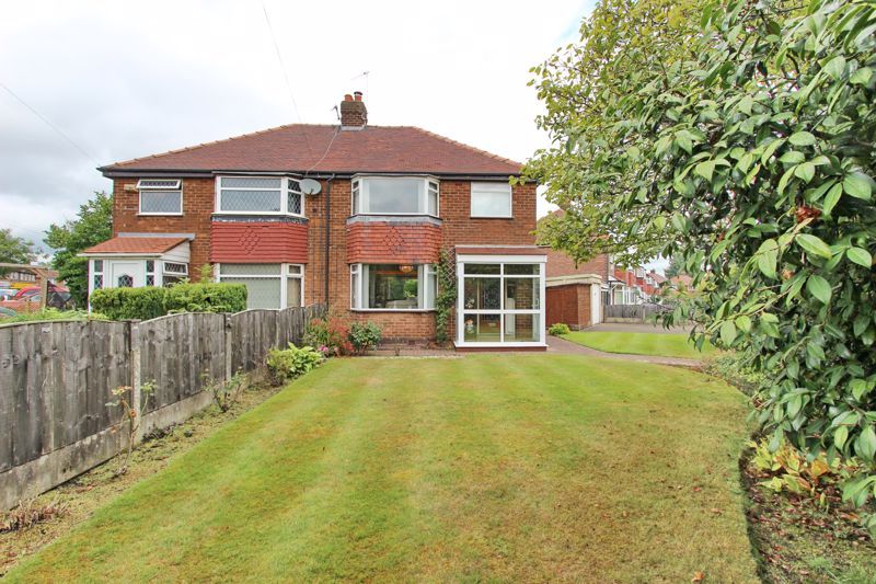3 bed semidetached house for sale in Oak Lane, Whitefield, Manchester