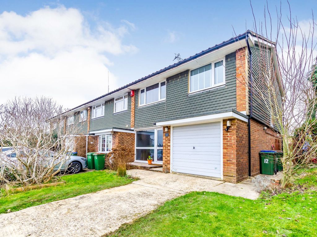 3 bed end terrace house for sale in Butlers Road, Horsham RH13 Zoopla