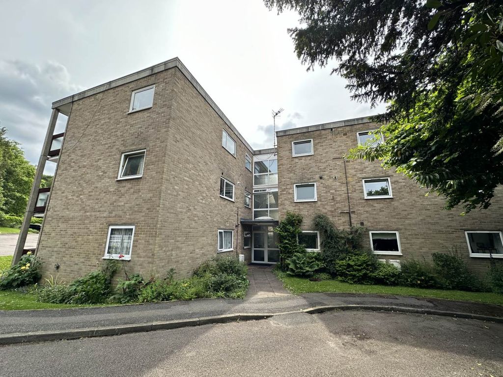 2 bed flat to rent in Ladyfern Court, Ferndale Close, Tunbridge Wells