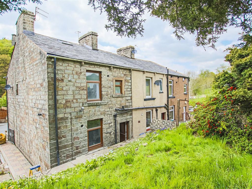 3 bed end terrace house for sale in Burnley Road East, Rossendale BB4