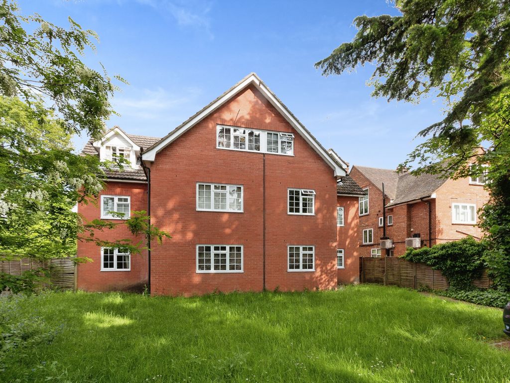 1 bed flat for sale in Alexandra Road, Farnborough GU14 Zoopla