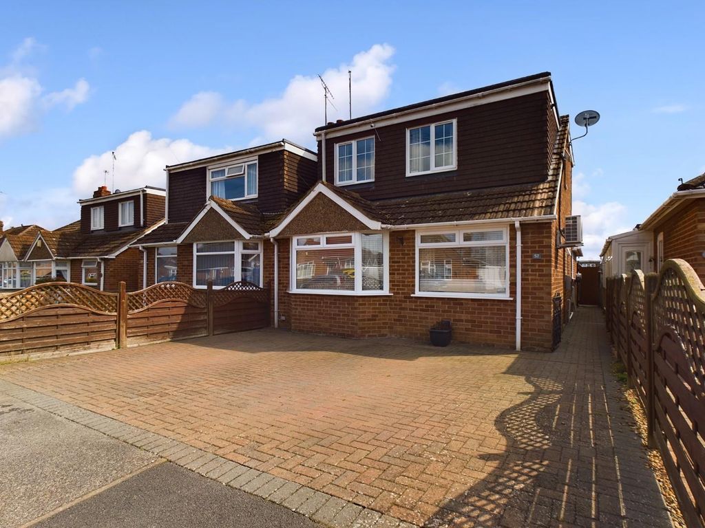 4 bed semidetached house for sale in Fuller Road, Moulton, Northampton