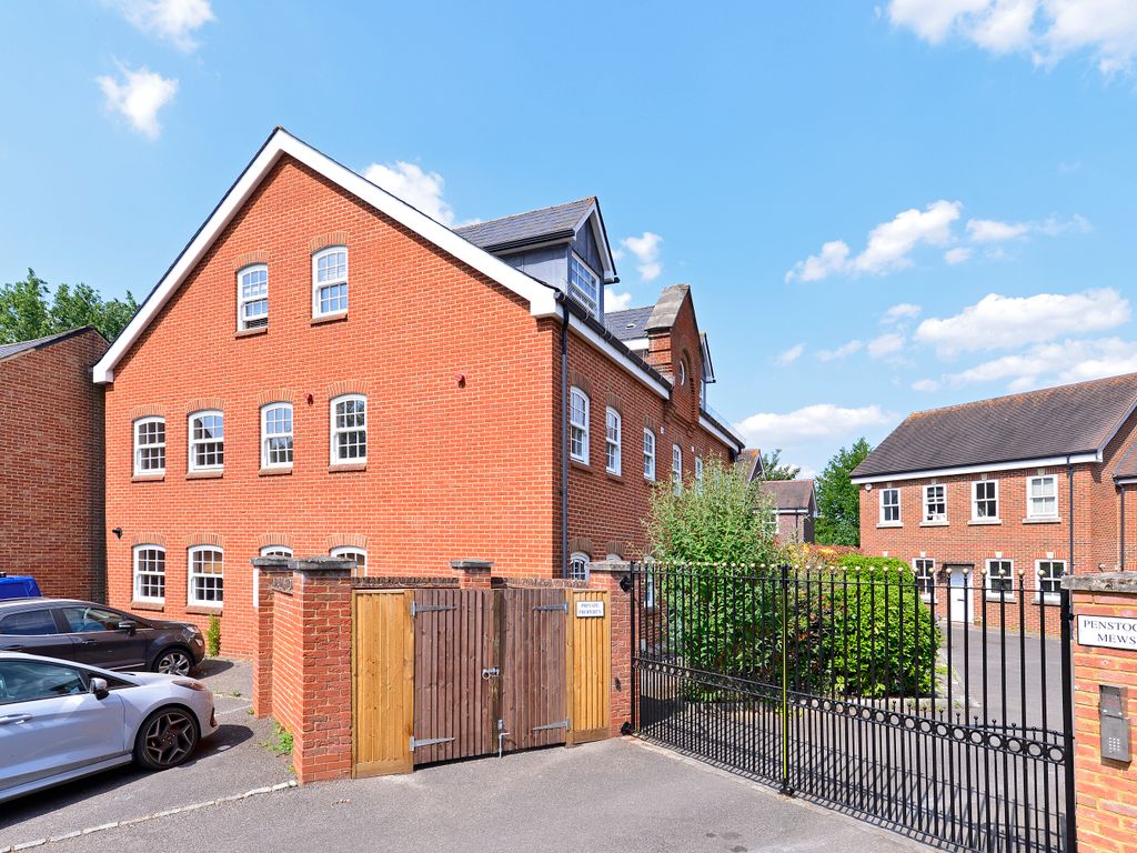 2 bed flat for sale in Catteshall Lane, Godalming GU7 Zoopla