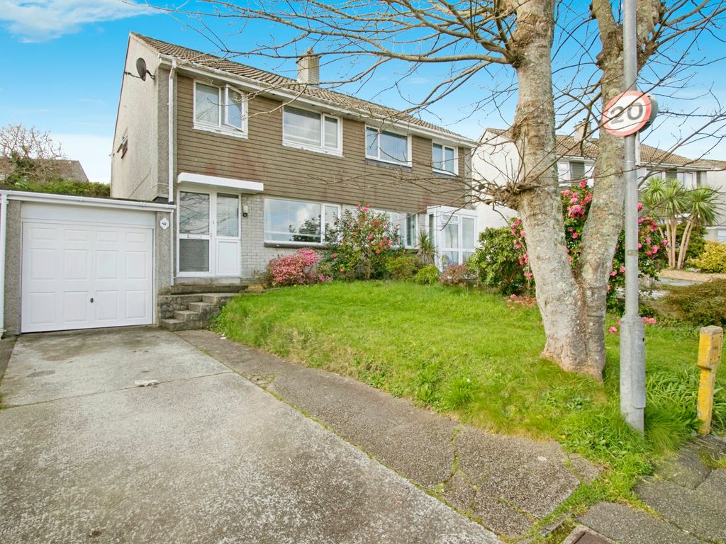 3 bed semidetached house for sale in Carrick Road, Falmouth, Cornwall