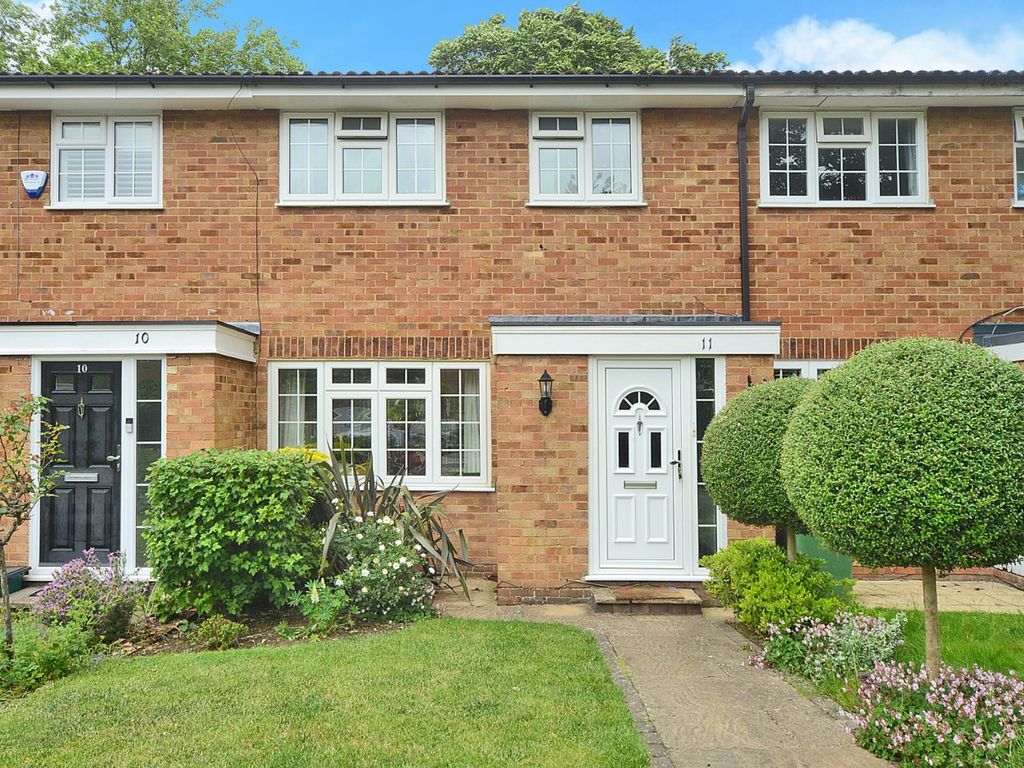 3 bed terraced house for sale in Chalcot Close, Sutton SM2 Zoopla
