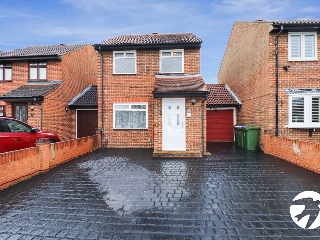 3 bed linkdetached house for sale in Blakemore Way, Belvedere DA17, £