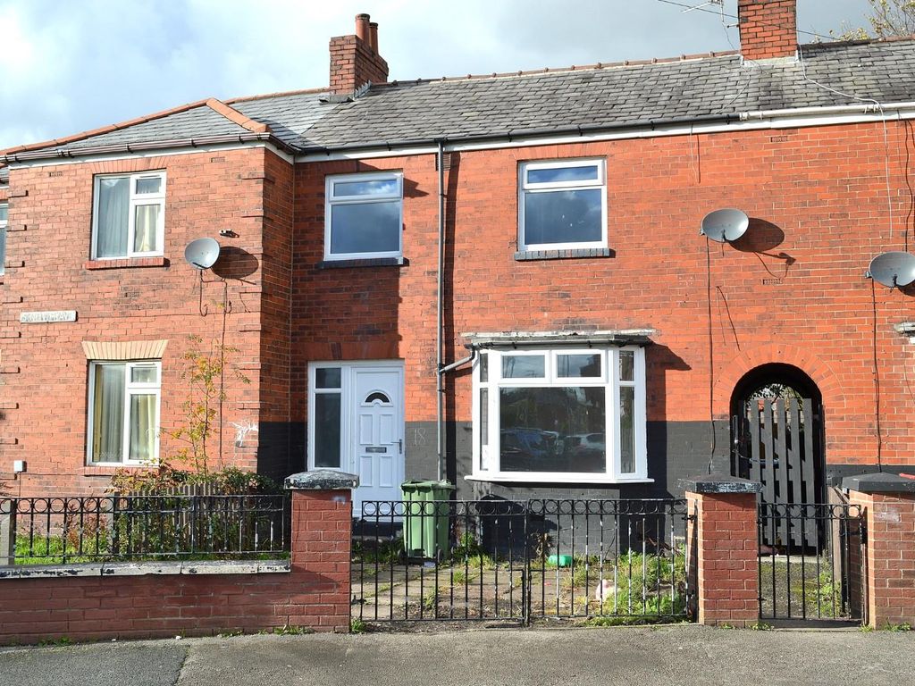 3 bed town house for sale in Seventh Avenue, Oldham OL8 Zoopla