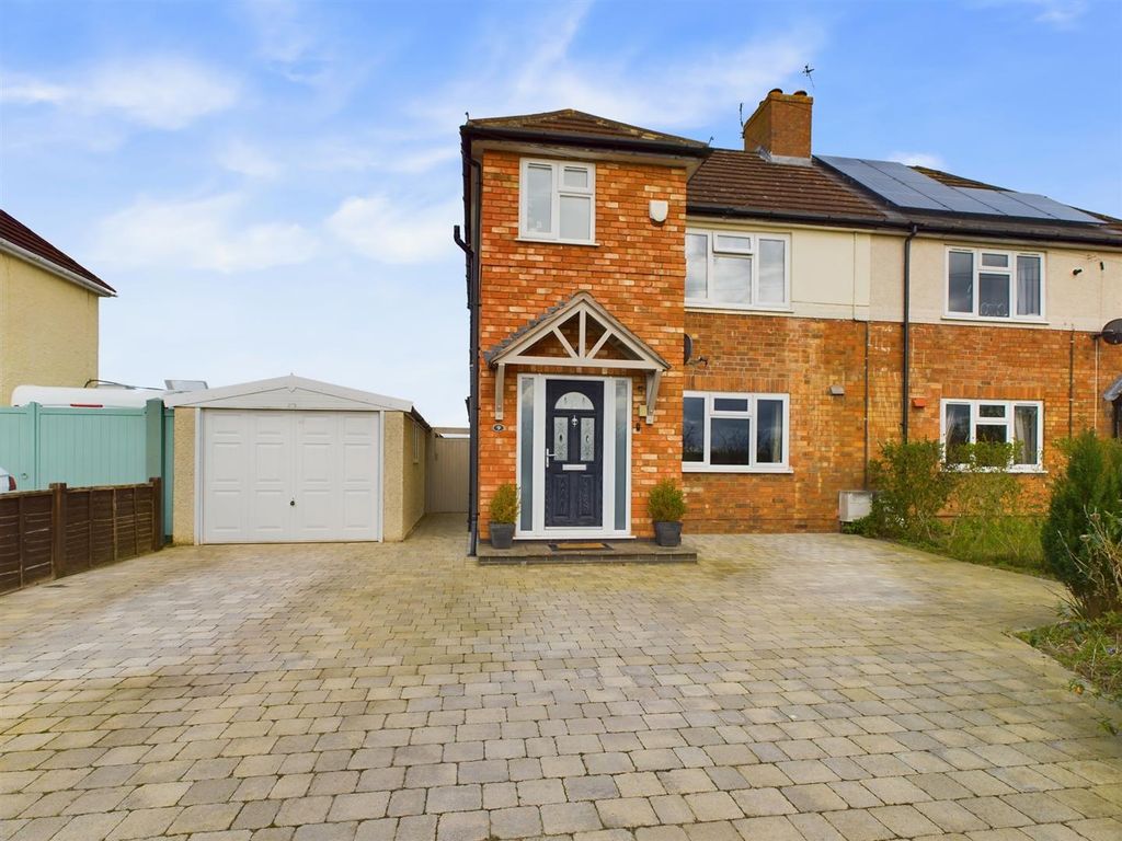 3 bed semidetached house for sale in Moor Lane, Normanton On Soar LE12