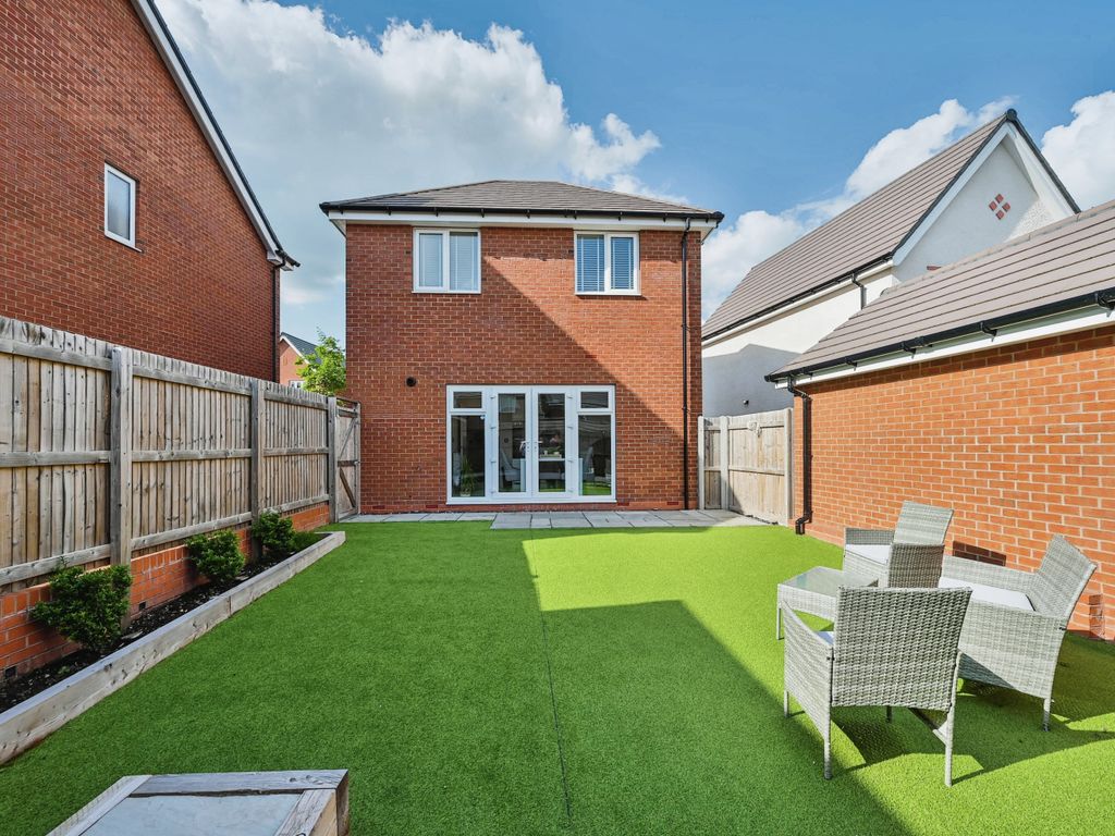 3 bed detached house for sale in Harrier Way, Norton Canes, Cannock