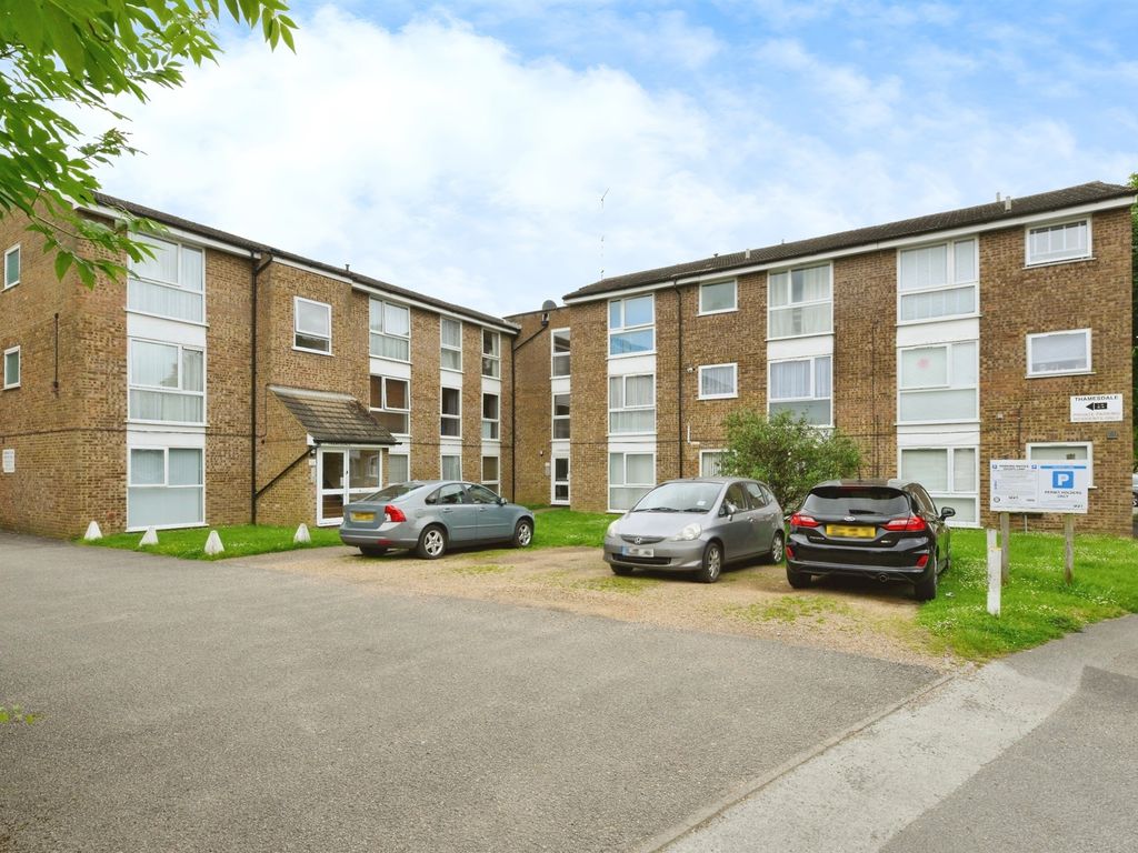2 bed flat for sale in Thamesdale, London Colney, St. Albans AL2, £250,000 Zoopla