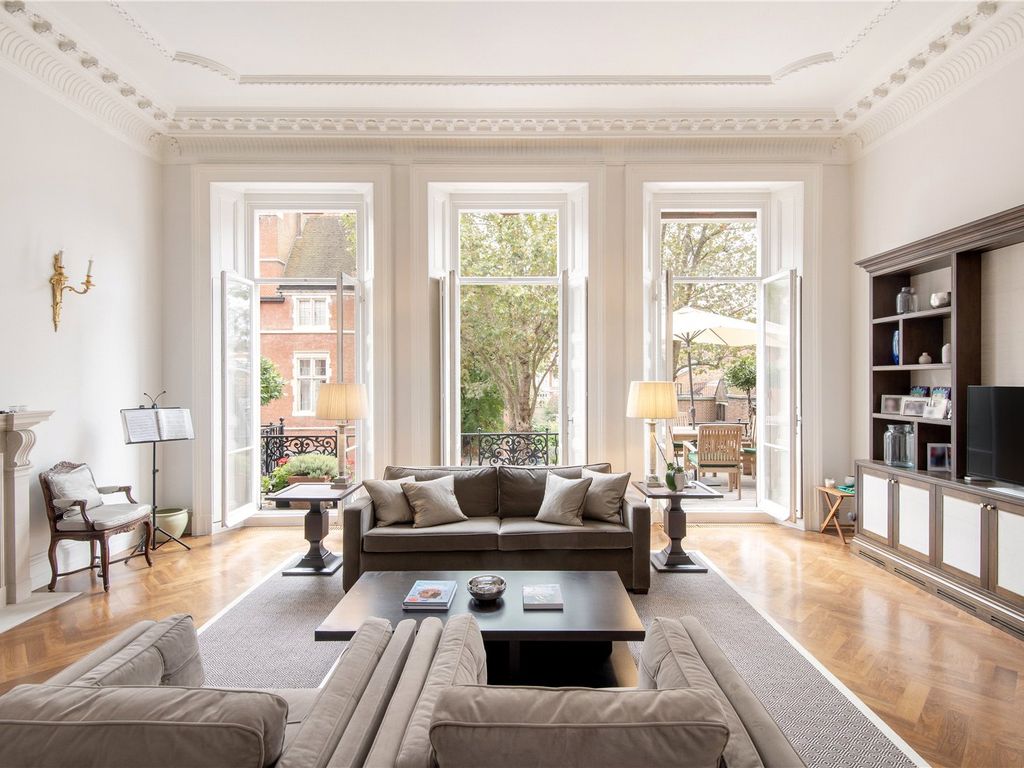3 bed flat for sale in Cadogan Square, Knightsbridge SW1X, £6,500,000