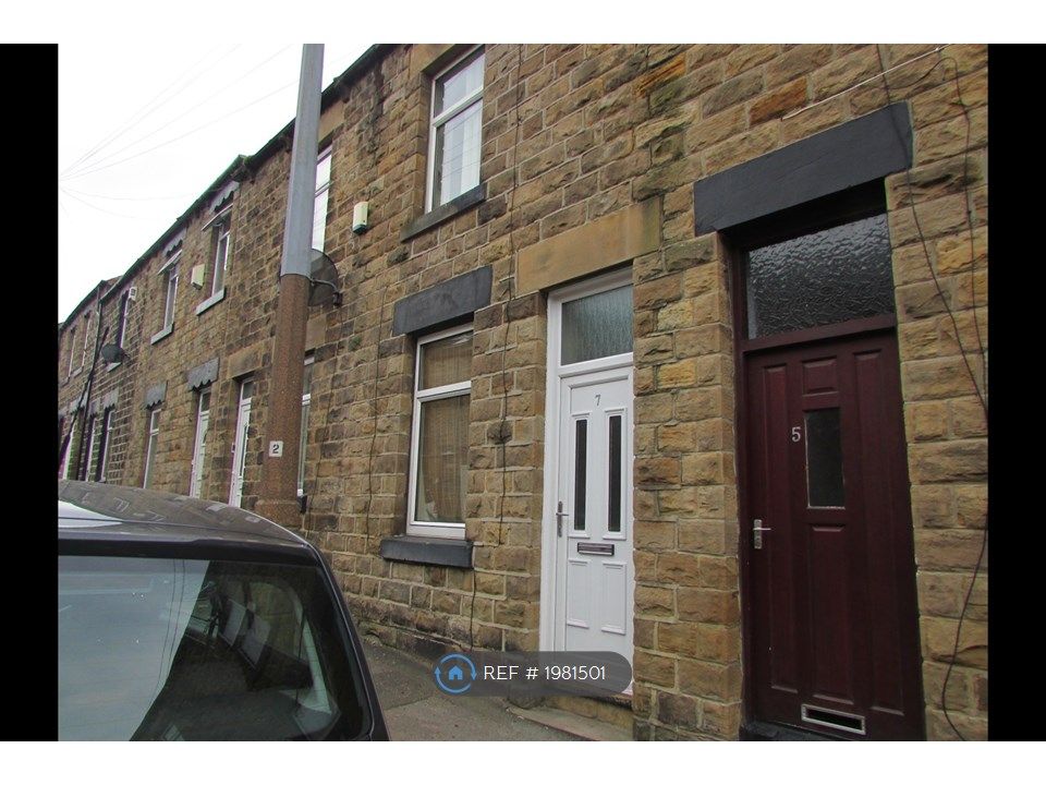3 bed terraced house to rent in Middlesex Street, Barnsley S70, £650