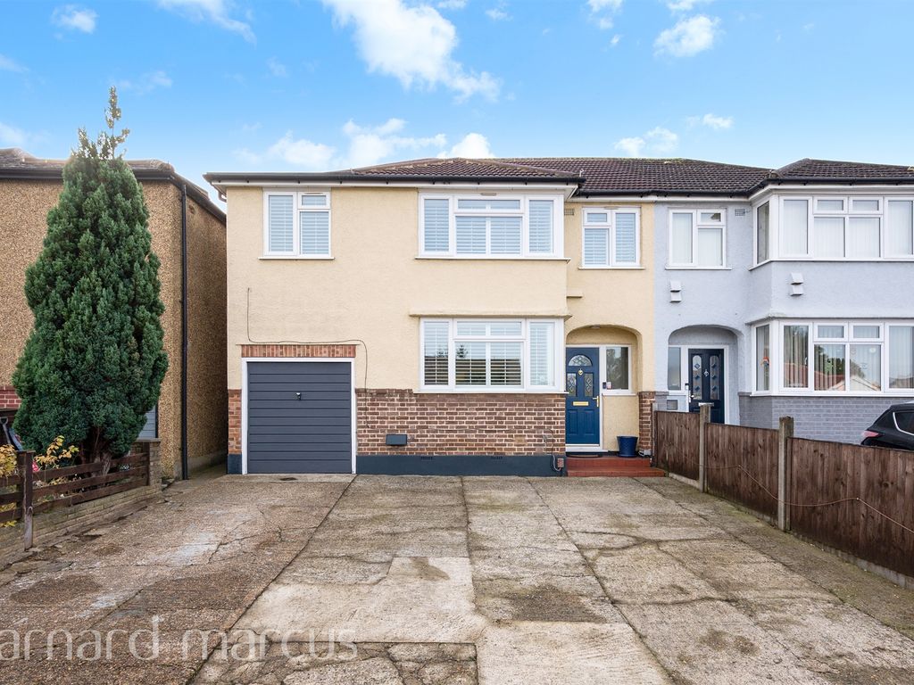 4 bed semidetached house for sale in Bridge Road, Chessington KT9, £