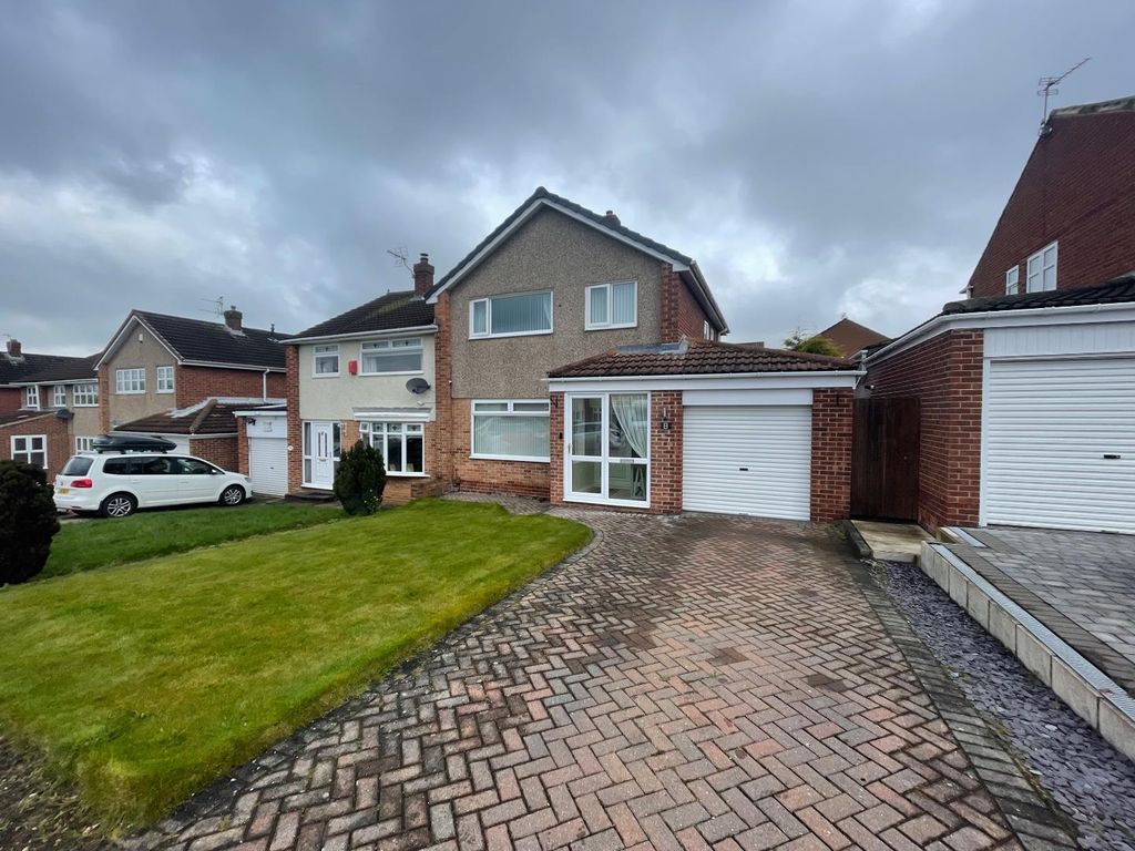 3 bed semidetached house for sale in Winthorpe Grove, Fens, Hartlepool