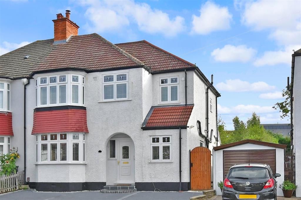 3 bed semidetached house for sale in Ridgemount Avenue, Shirley