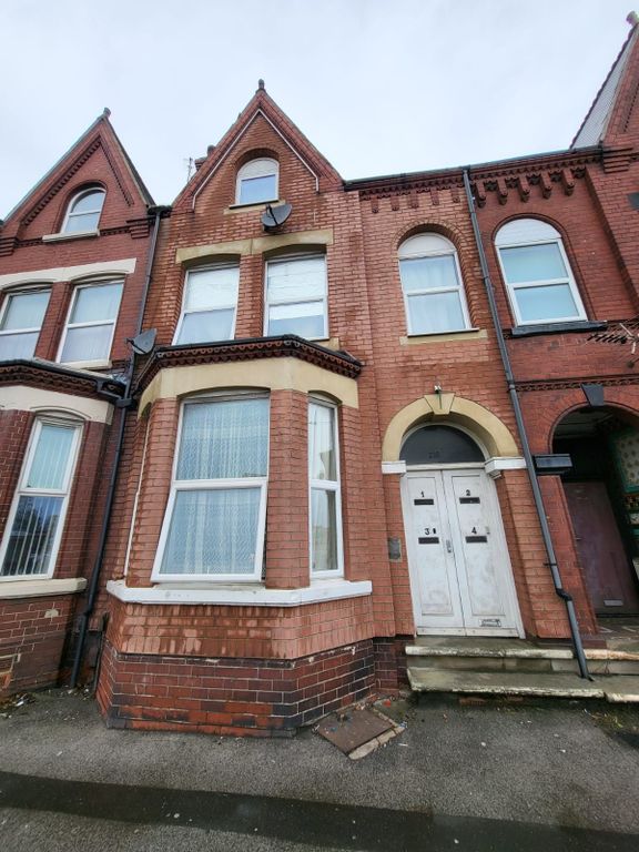5 bed block of flats for sale in Balby Road, Doncaster DN4, £265,000