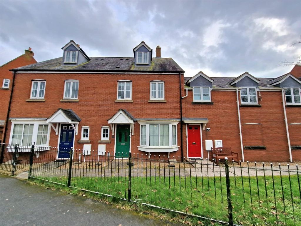 4 bed terraced house for sale in Rooks Way, Tiverton EX16, £300,000