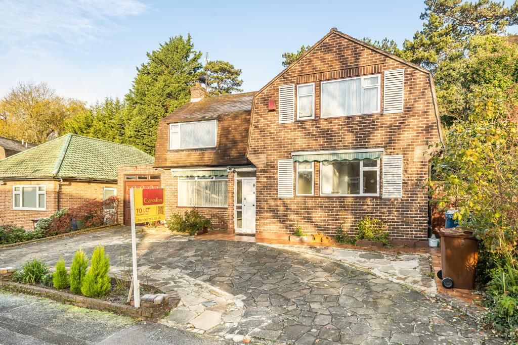 4 bed detached house for sale in Stanmore, Middlesex HA7, £1,000,000