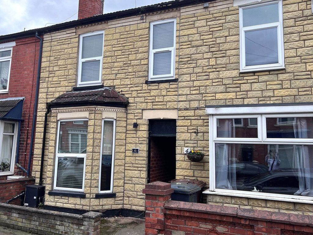 3 bed terraced house to rent in Maple Street, Lincoln LN5 Zoopla
