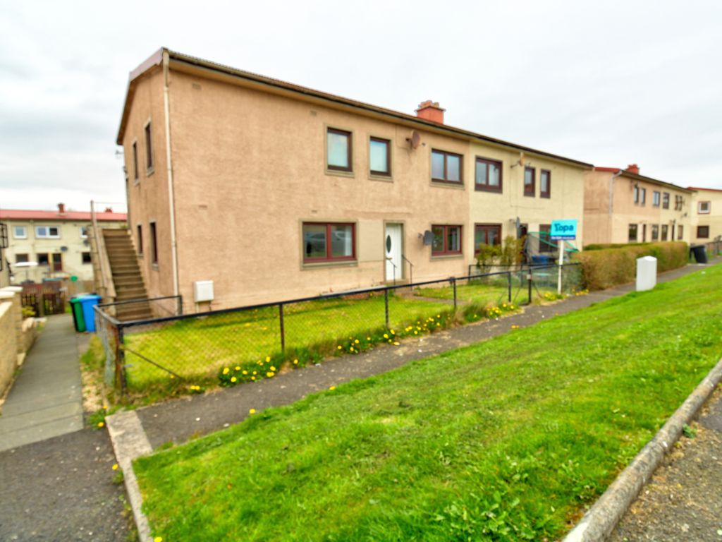 3 bed flat for sale in Fod Street, Halbeath, Dunfermline KY11 Zoopla