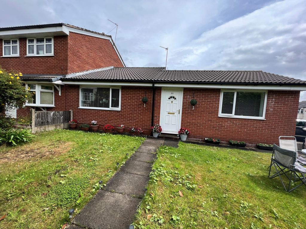 3 bed semidetached bungalow for sale in Ainsworth Road, Radcliffe M26