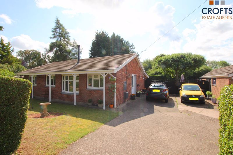 4 bed detached bungalow for sale in Nettleton Road, Caistor, Market