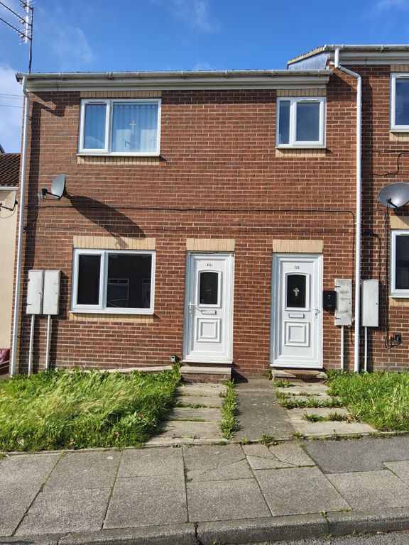 2 bed flat to rent in Close House, Auckland DL14, £400 pcm Zoopla