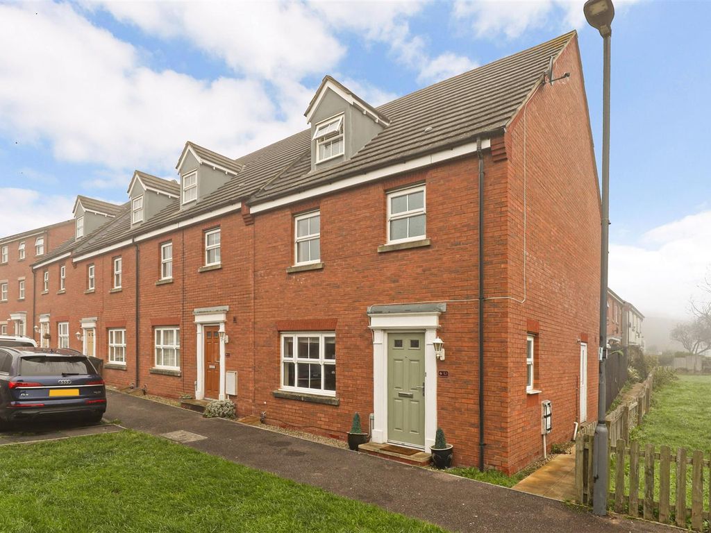 New Charlton Way Bristol BS10  