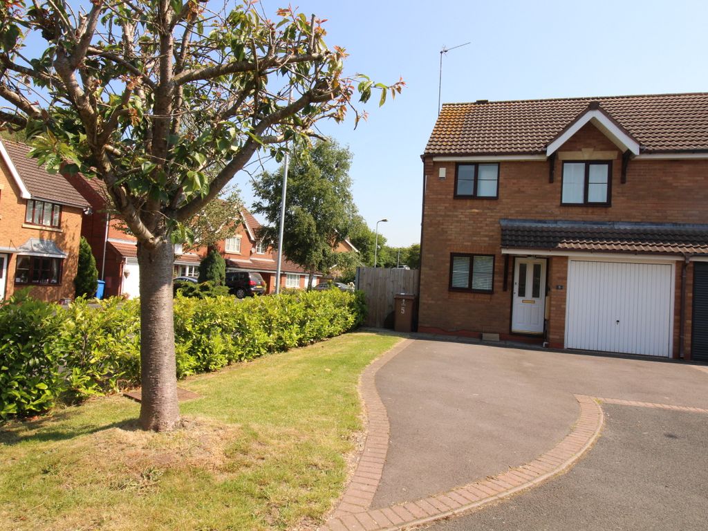 3 bed semidetached house to rent in Vicarage Way, Stafford ST18 Zoopla