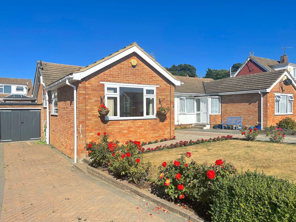 2 bed semidetached bungalow for sale in The Leas, Faversham ME13, £