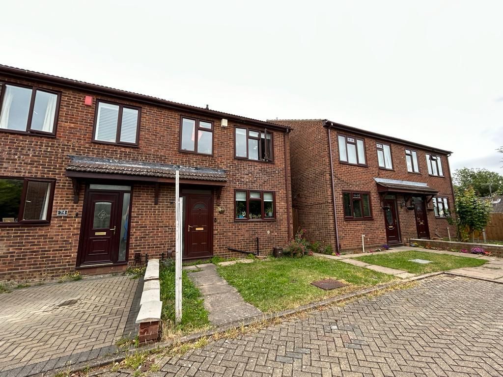 4 bed semidetached house for sale in Drury Lane, Houghton Regis