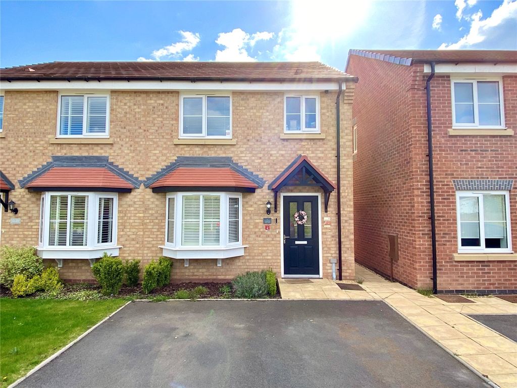 3 bed semidetached house for sale in Owen Drive, Shifnal, Shropshire