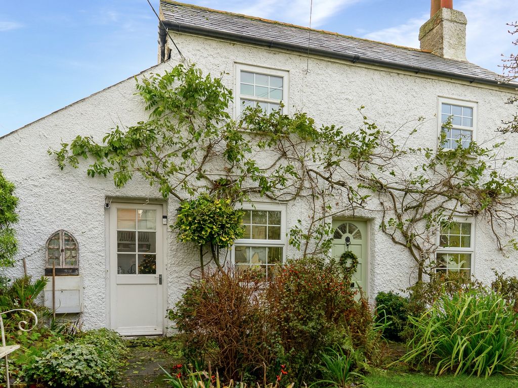 2 bed detached house for sale in Ash, Canterbury CT3 Zoopla