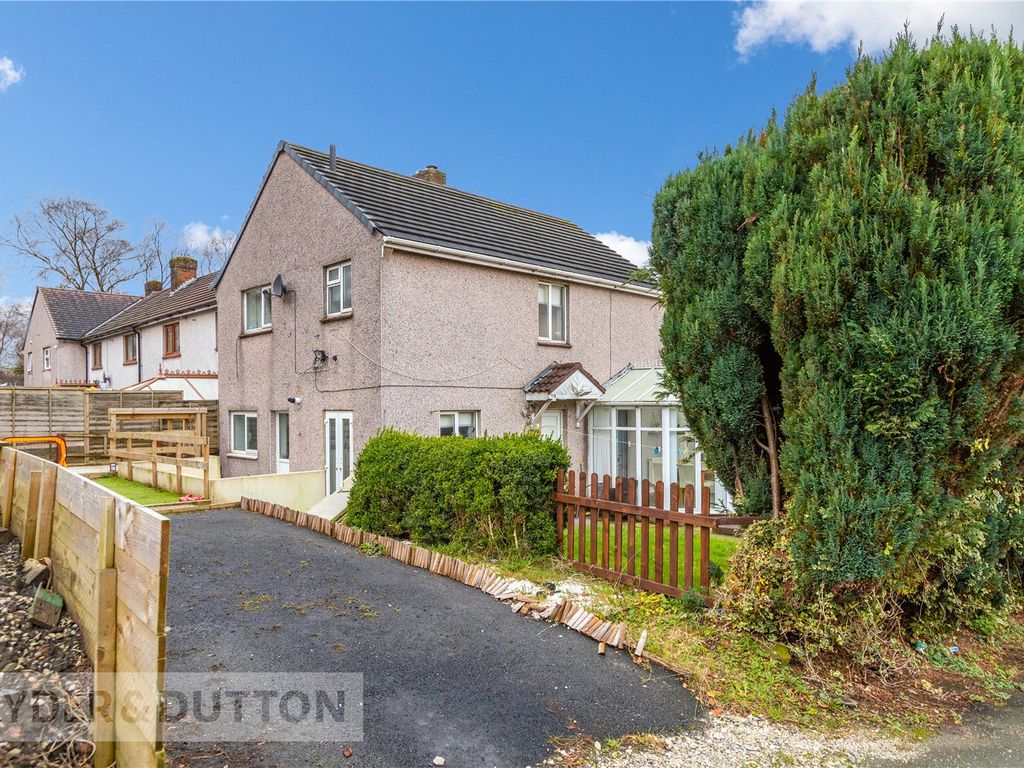 3 bed end terrace house for sale in Fallbarn Crescent, Rawtenstall