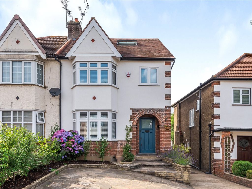 4 bed semidetached house for sale in Meadway, EN5 Zoopla